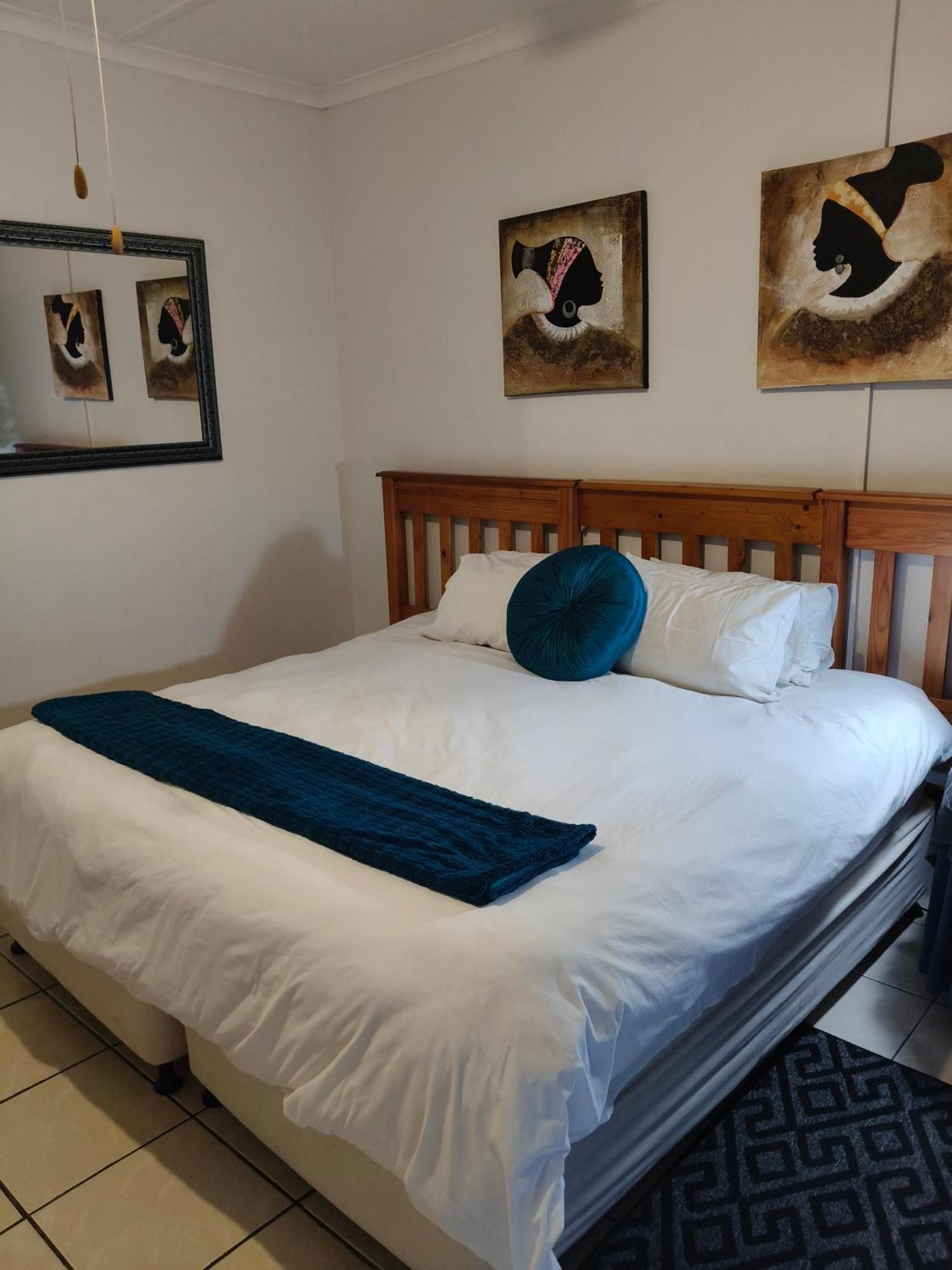 La Rochelle Inn Richards Bay Bagian luar foto