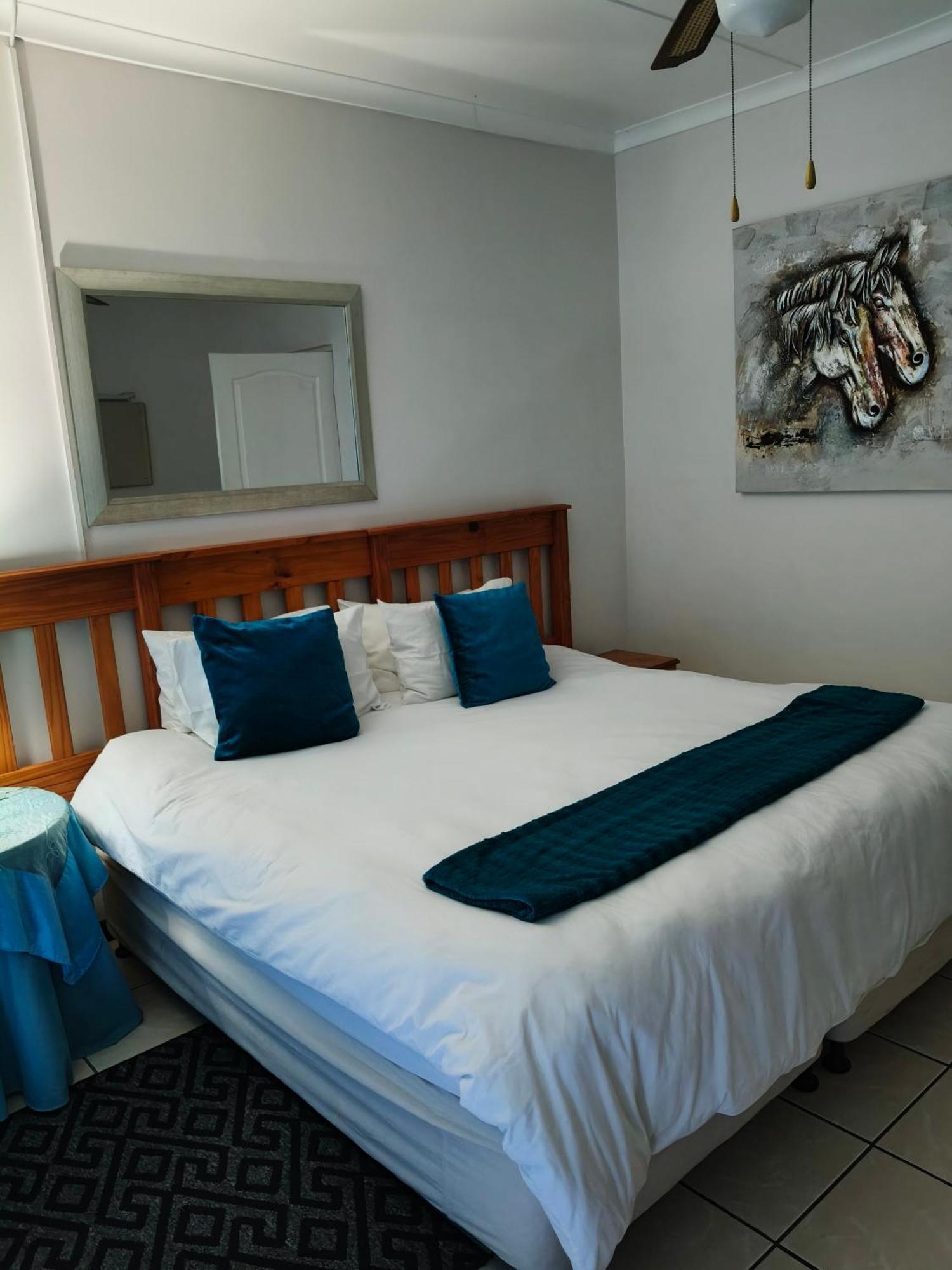 La Rochelle Inn Richards Bay Bagian luar foto